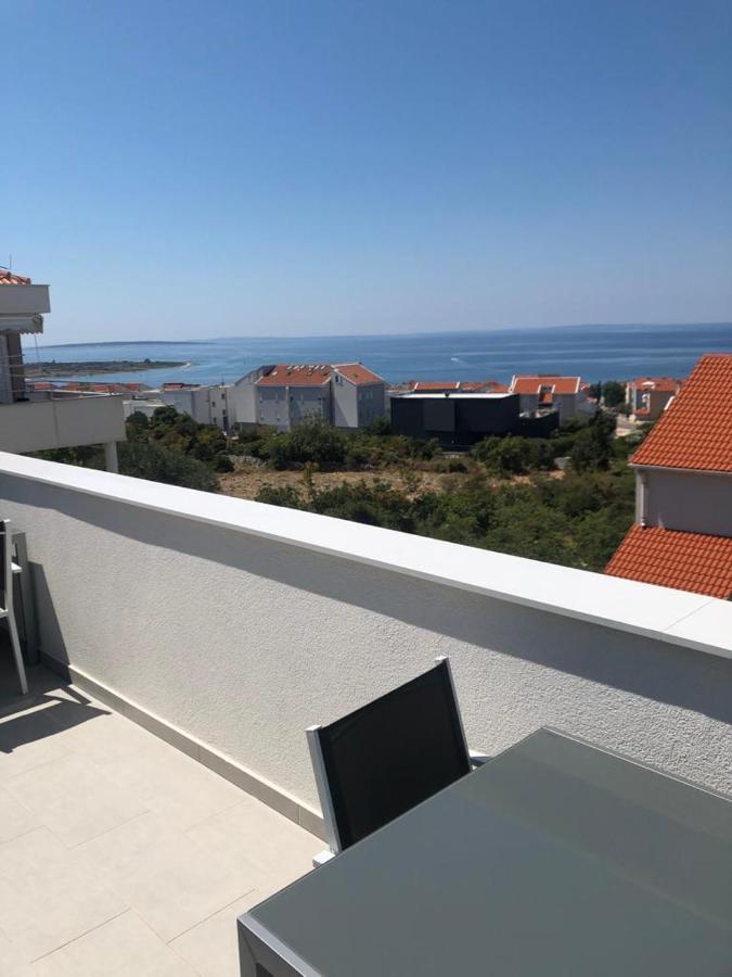 Villa Aquamarine Apartments ノヴァリャ エクステリア 写真