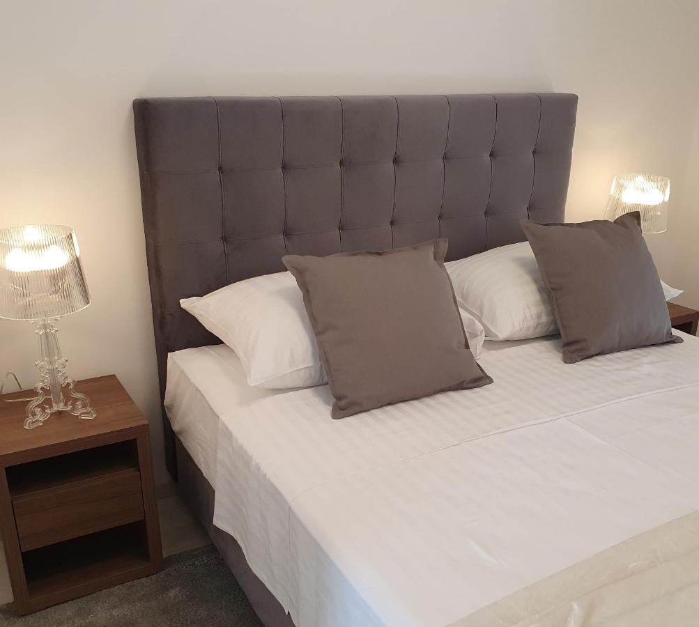 Villa Aquamarine Apartments ノヴァリャ 部屋 写真