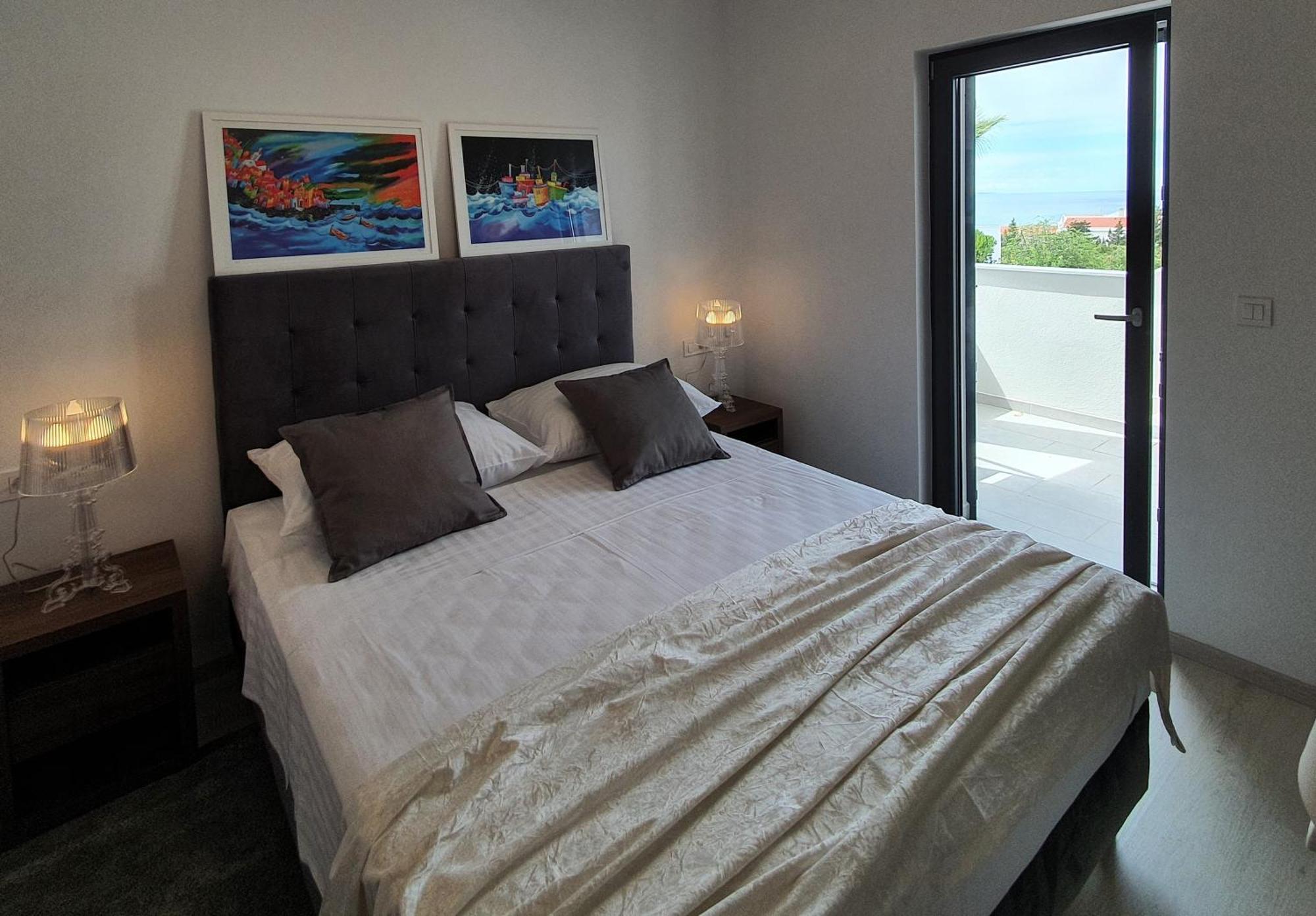 Villa Aquamarine Apartments ノヴァリャ 部屋 写真
